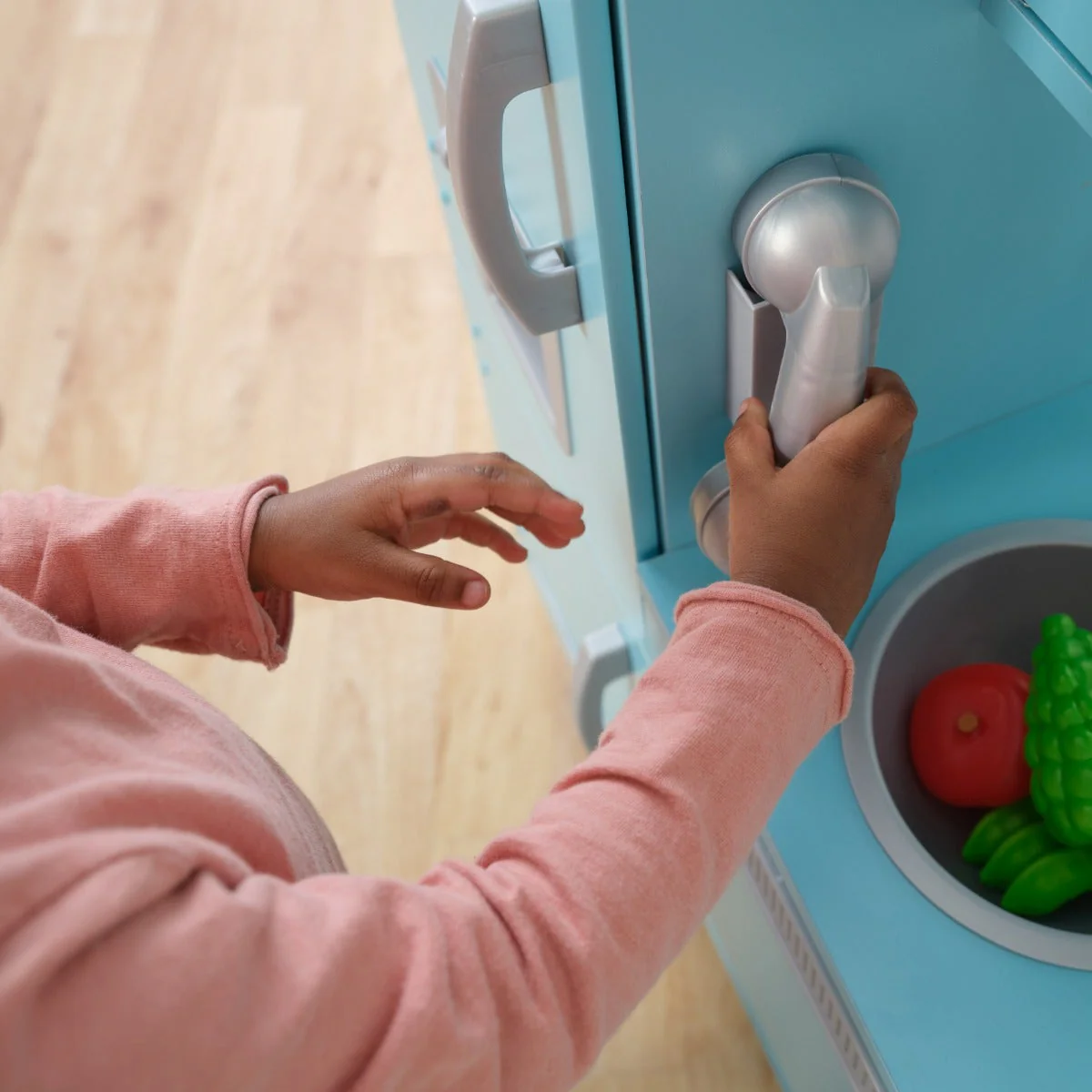 Vintage Play Kitchen - Blue - Image 9