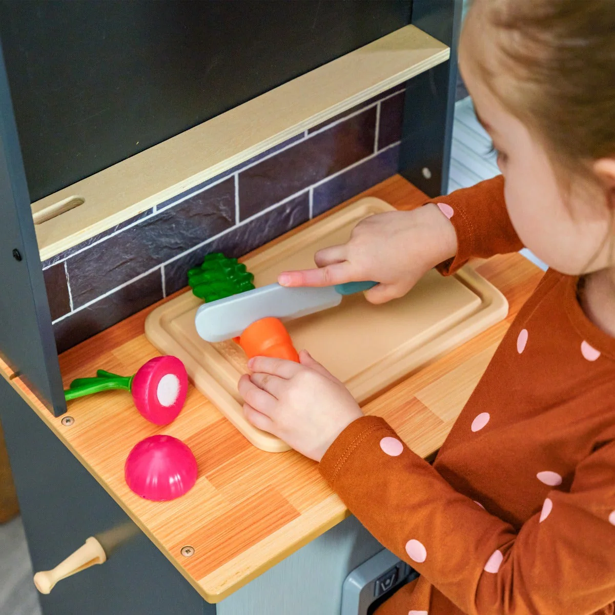 Farm to Table Play Kitchen - Image 10