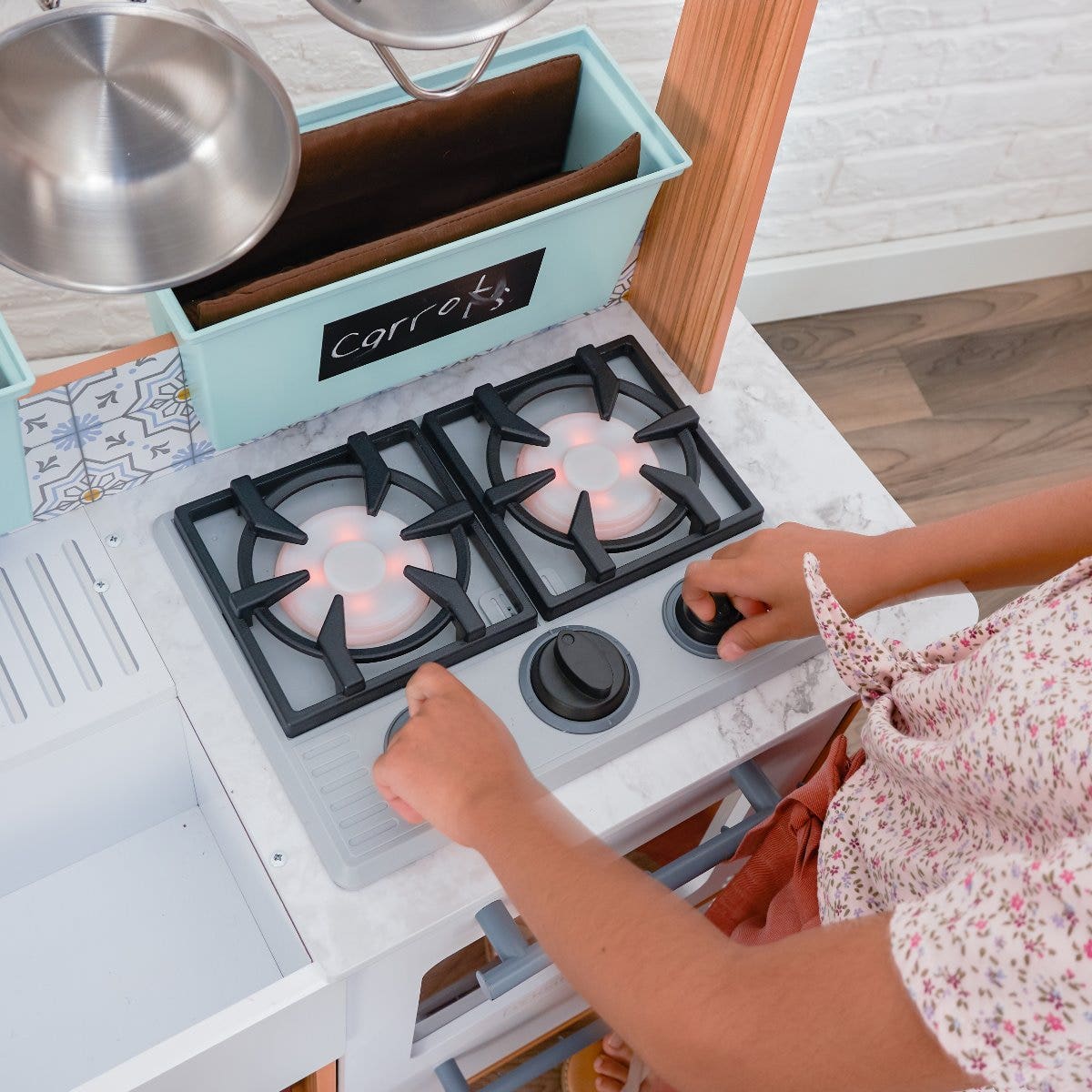 Farmhouse Play Kitchen - Image 7