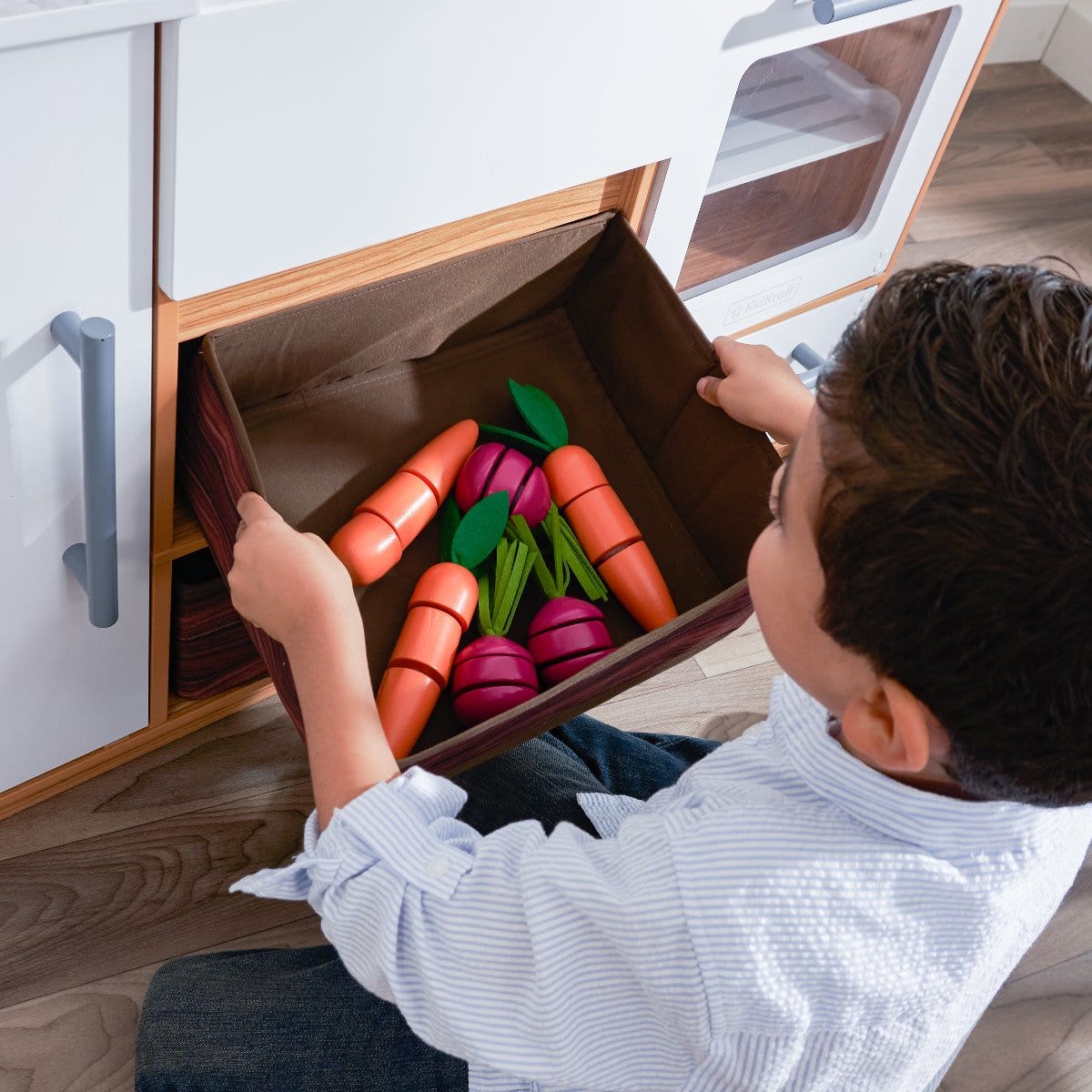 Farmhouse Play Kitchen - Image 9