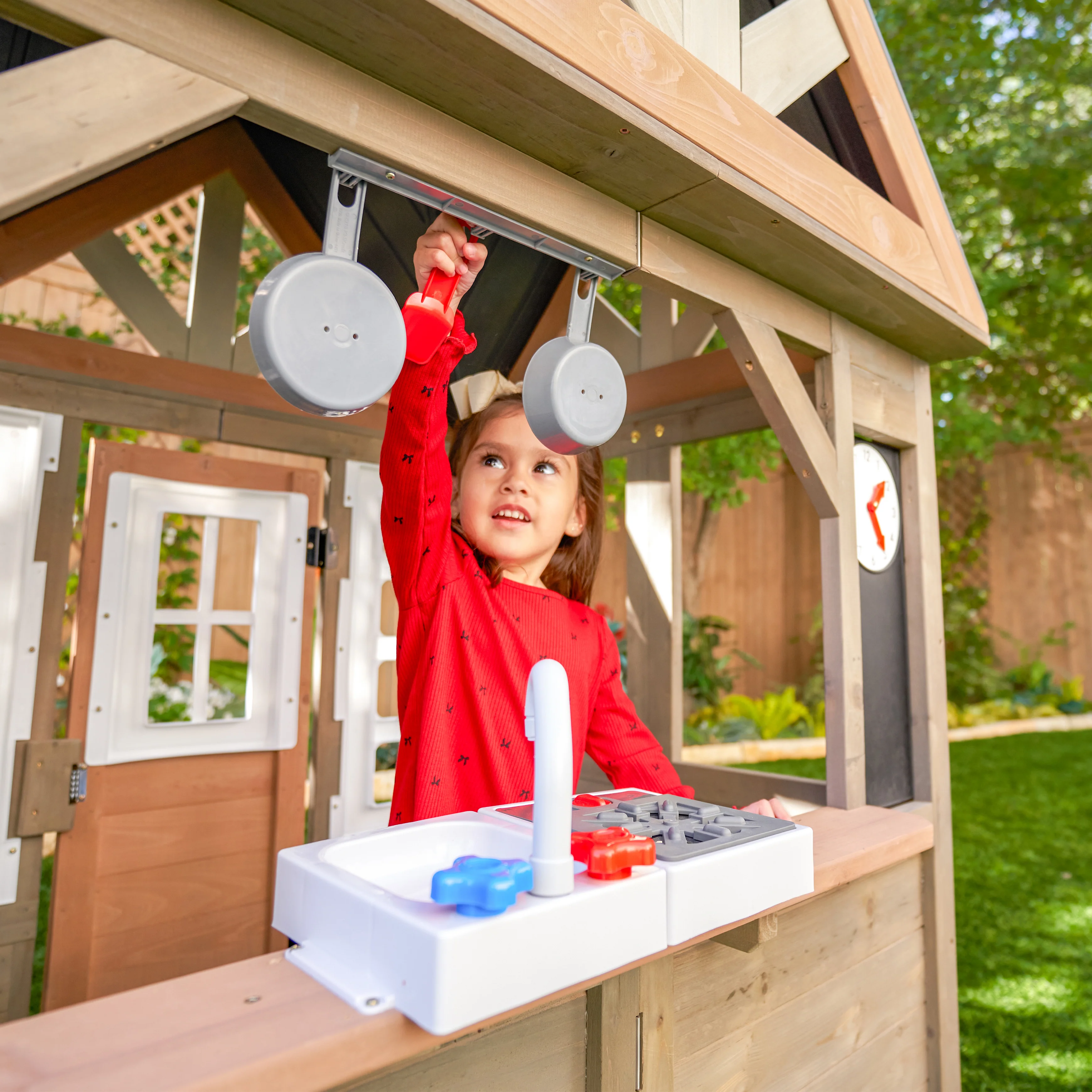 Greystone Outdoor Playhouse - Image 7