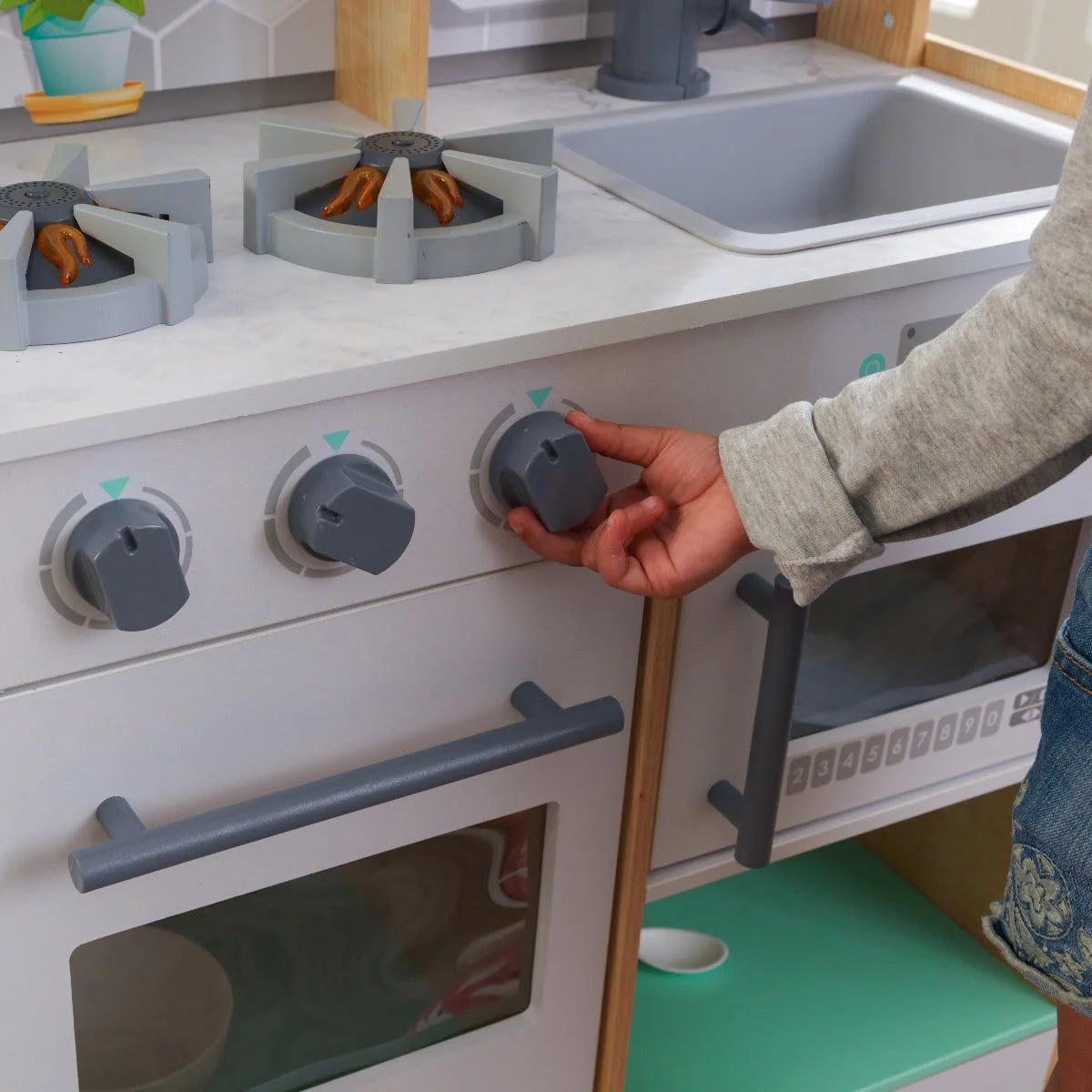 Let's Cook Play Kitchen - Natural - Image 11