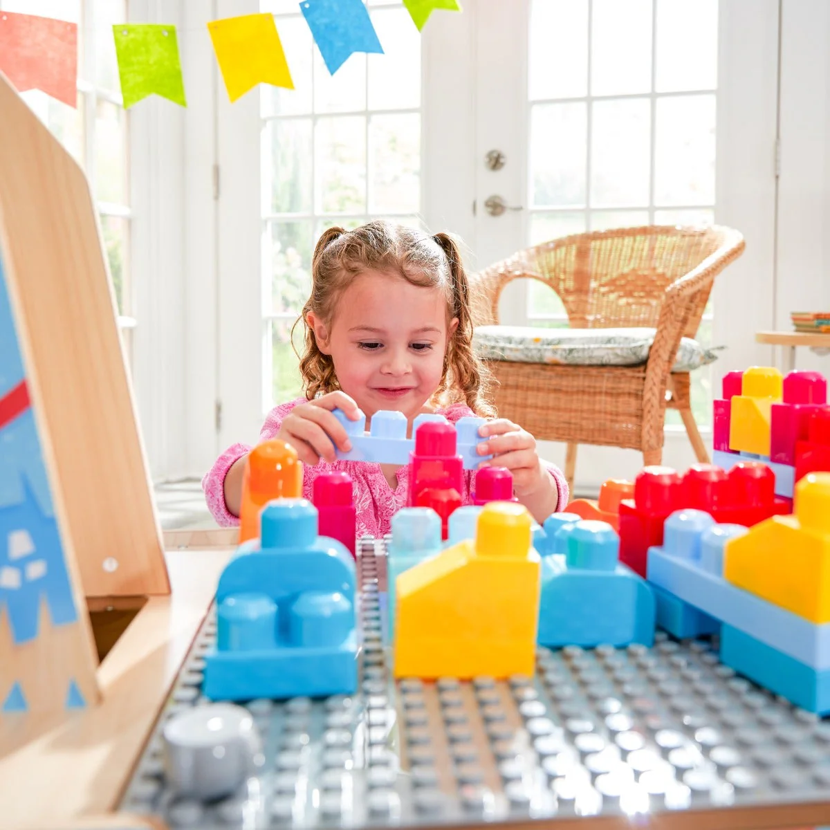 Llama Piñata Building Bricks Table - Image 5
