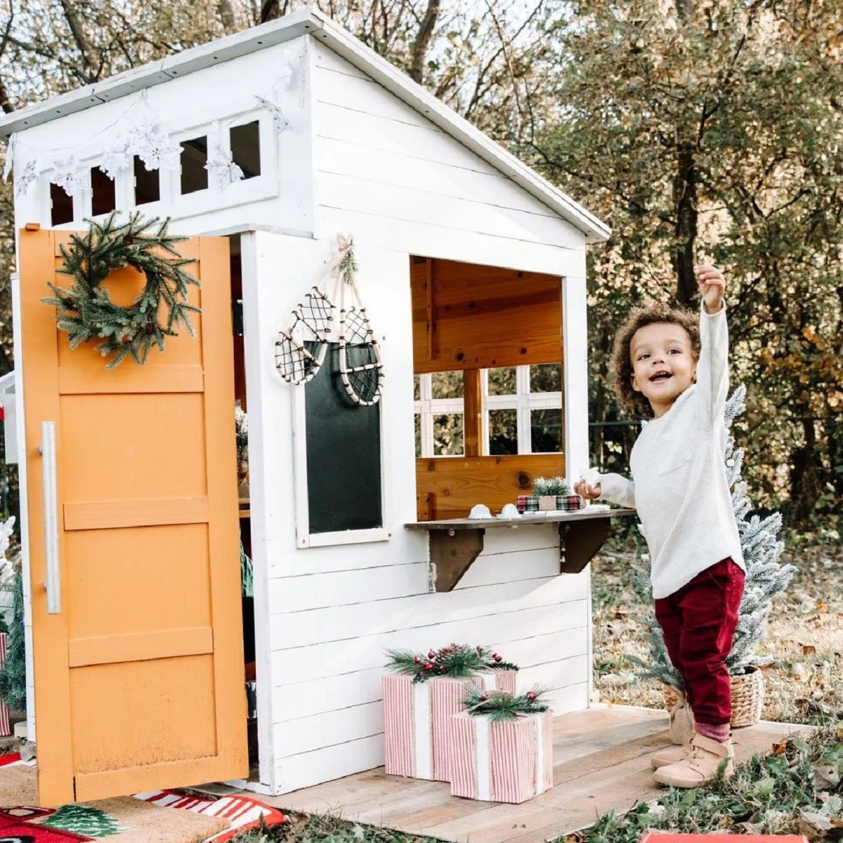 Modern Outdoor Playhouse - Image 13