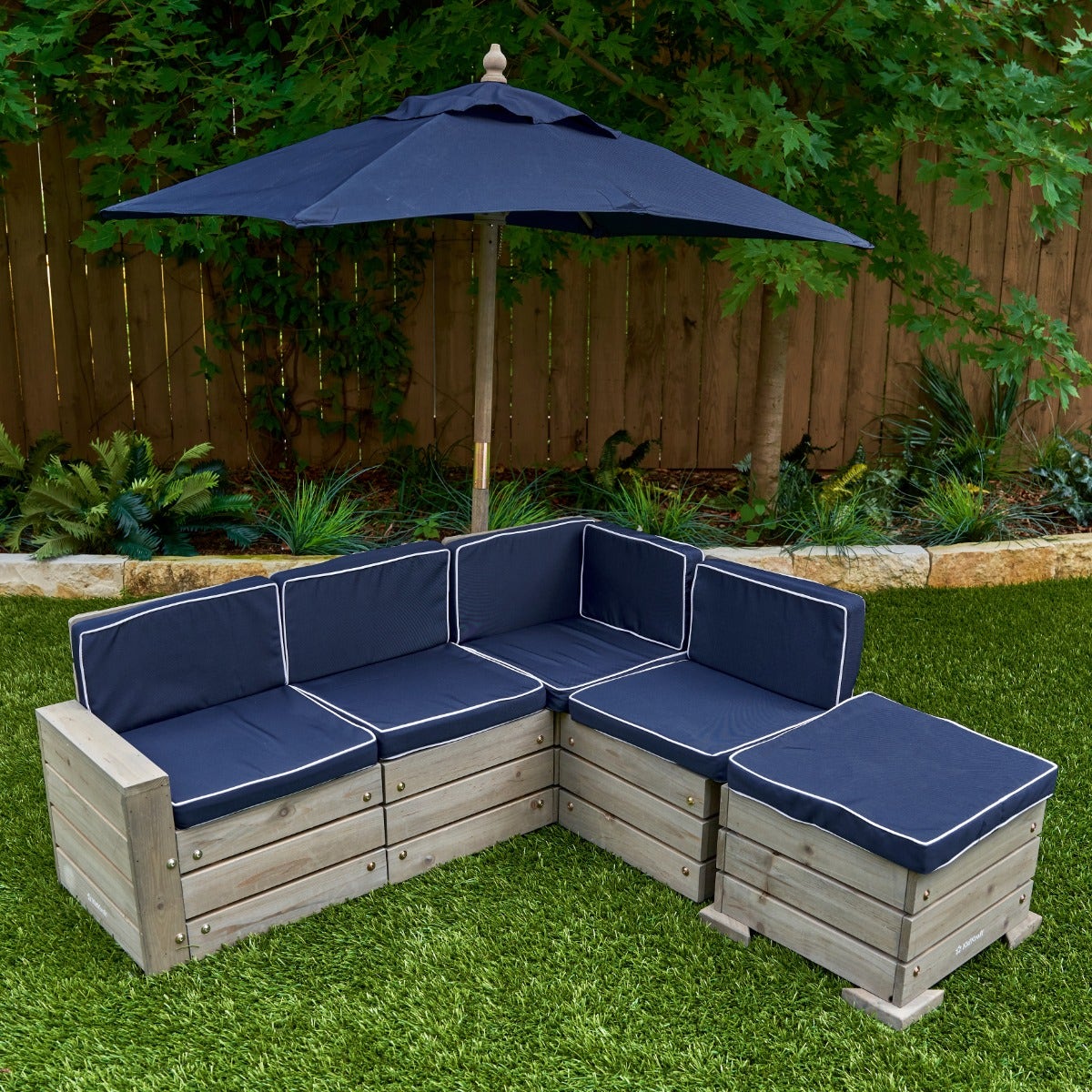 Outdoor Sectional, Ottoman & Umbrella Set - Barnwood Gray & Navy - Image 11