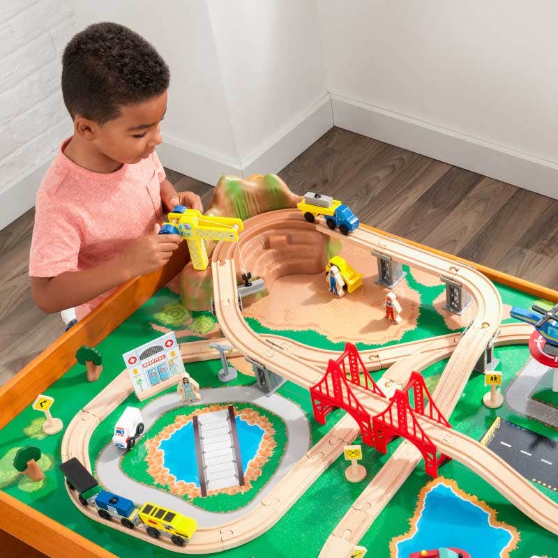 Ride Around Town Train Set & Table - Image 6
