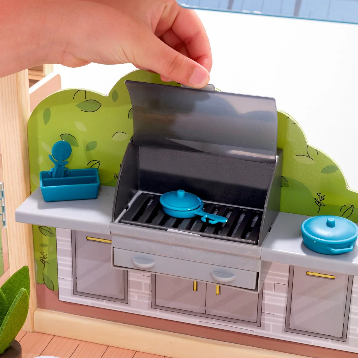 Secret Reveal Wooden Mansion Dollhouse - Image 10