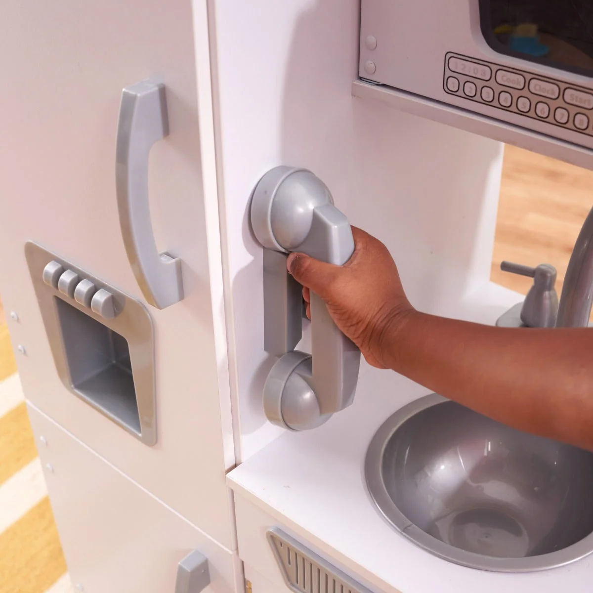 Vintage Play Kitchen - White - Image 19