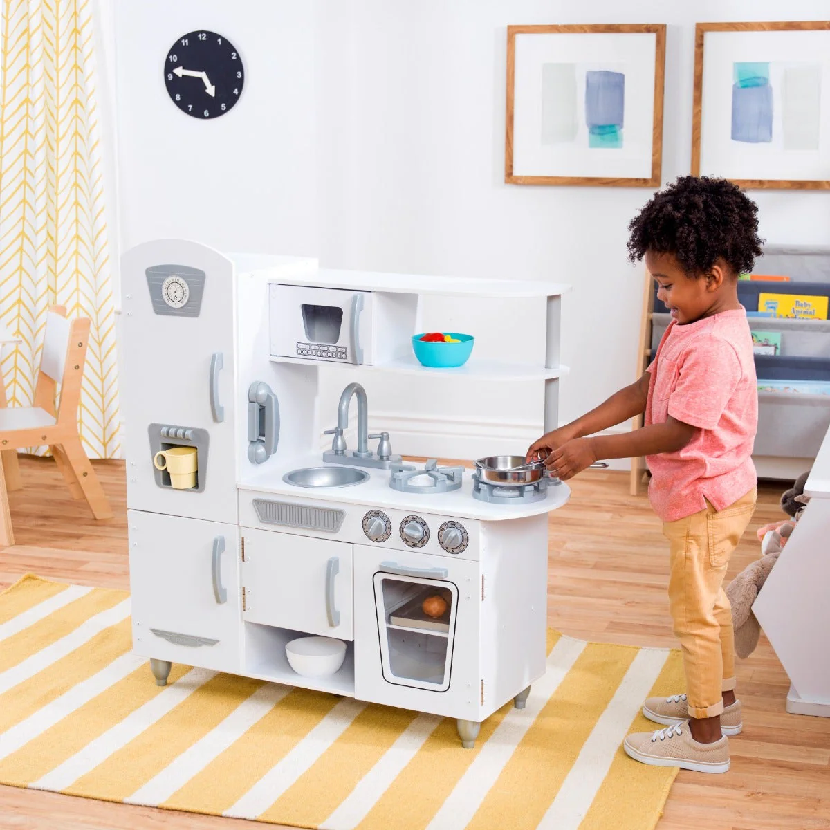 Vintage Play Kitchen - White - Image 5