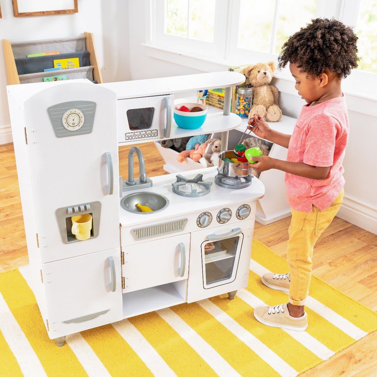 Vintage Play Kitchen - White - Image 6